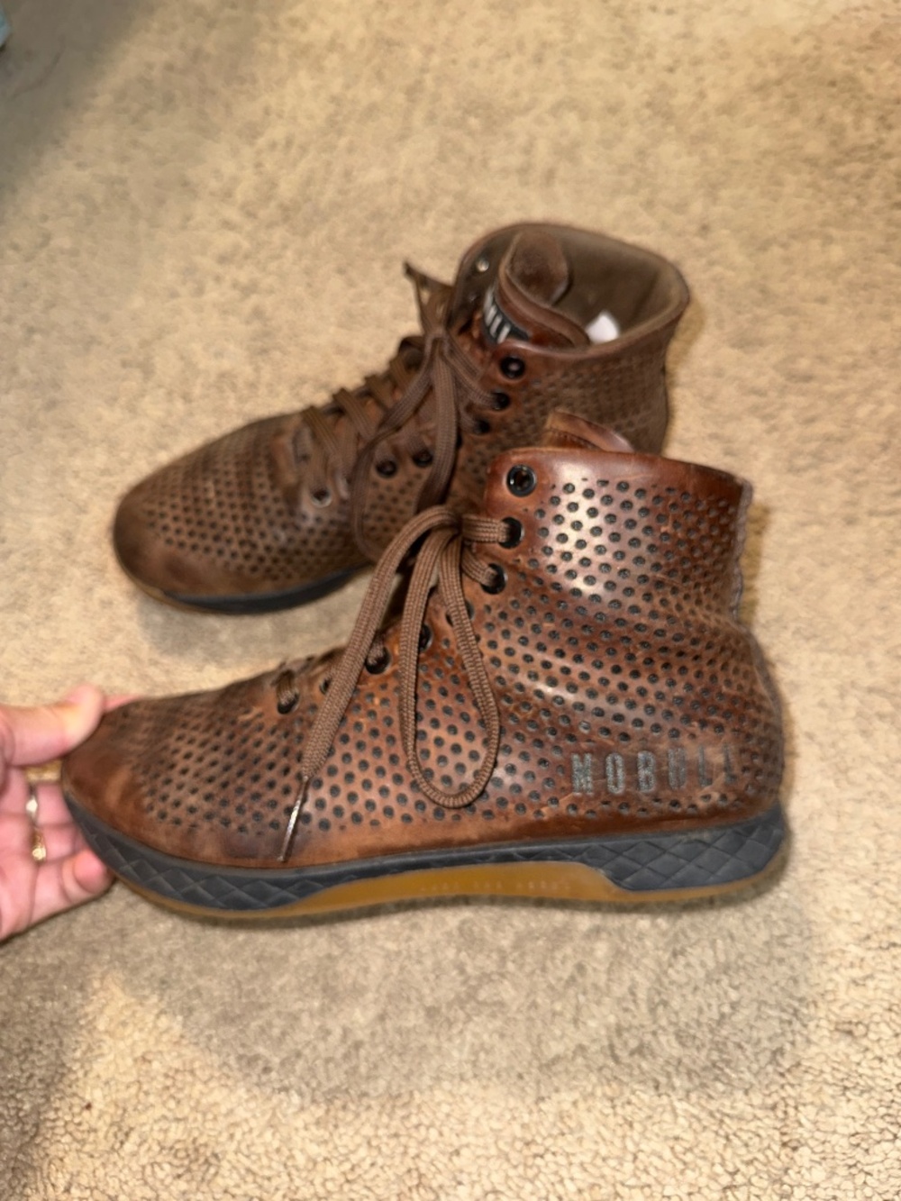 NOBULL high top Leather trainer (discontinued)! New Laces! (Sz 8 women’s)